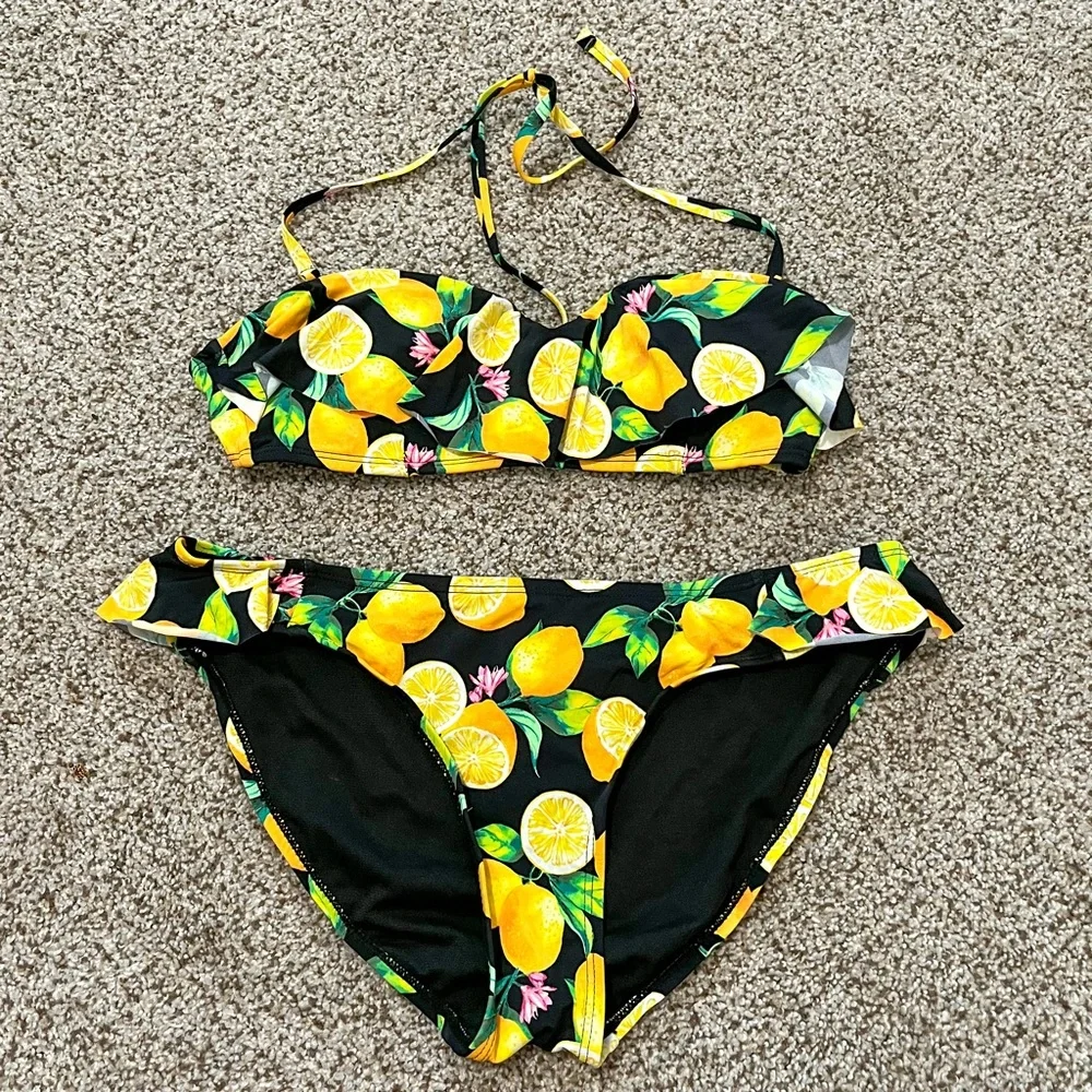 Lemon 2-Piece Swimsuit Set - Picture 1 of 5